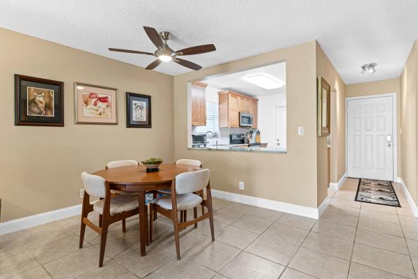 Golden Lakes Village, 117 Lake Paula Dr, West Palm Beach, Florida 33411, image 3