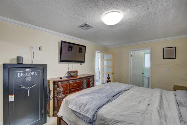 Englewood Manor, 3021 Giuliano Ave, Lake Worth, Florida 33461, image 1