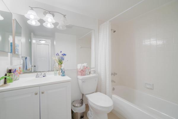 Pine Ridge South 1, 107 Lake Pine Cir #D-2, Greenacres, Florida 33463, image 3