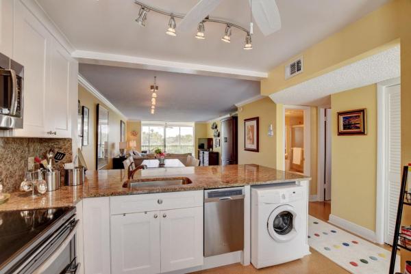 Tropic Bay, 2809 Florida Blvd #207, Delray Beach, Florida 33483, image 3