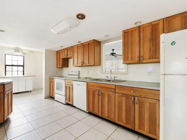 Fort Pierce Residential, 601 Rio Vista Dr, Fort Pierce, Florida 34982, image 2