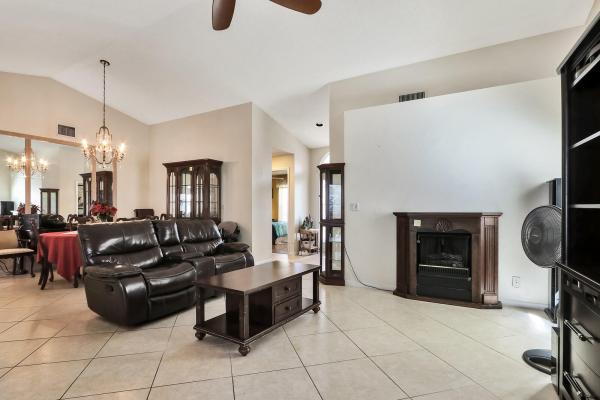 Siena Oaks, 10153 Aspen Way, Palm Beach Gardens, Florida 33410, image 3