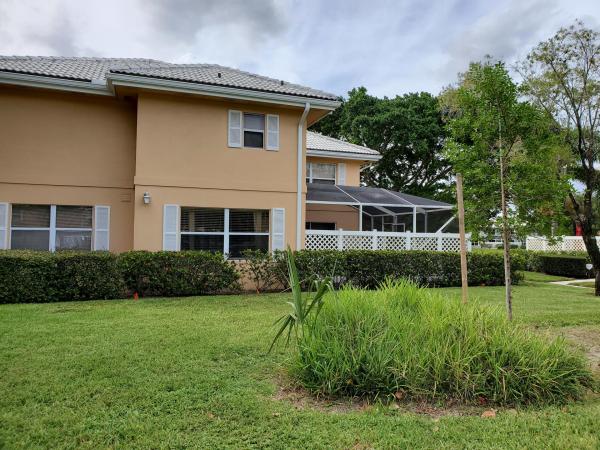 Stamford At The Villages Of Palm Beach Lakes, 3110 Kingston Ct, West Palm Beach, Florida 33409, image 1