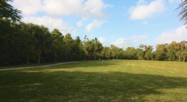 Emerald Lake Townhomes, 4110 Emerald Vis, Lake Worth, Florida 33461, image 3