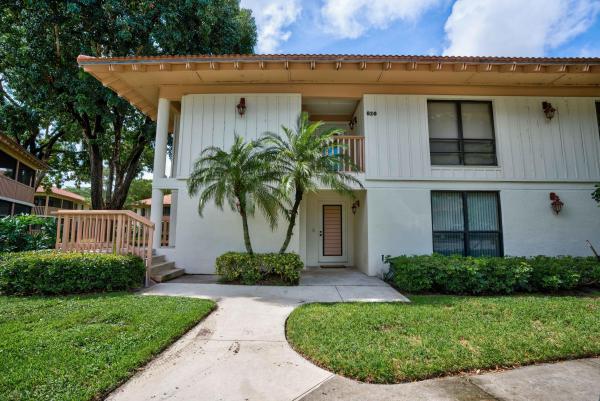 Golf Villas, 622 Brackenwood Cv, Palm Beach Gardens, Florida 33418, image 3