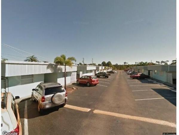 Gateway Arms, 1307 Gateway Dr, Lantana, Florida 33462, image 2