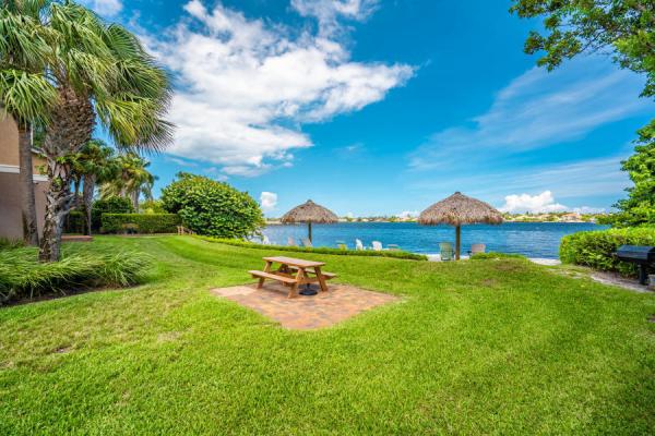 Hypoluxo's Mariner's Cay, 800 Scotia Dr #204, Hypoluxo, Florida 33462, image 1