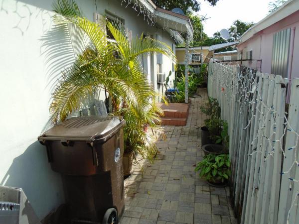 Woodlawn, 443 Kern St #A, West Palm Beach, Florida 33405, image 3