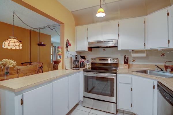 Pine Ridge South 4, 407 Pine Glen Ln #D-1, Greenacres, Florida 33463, image 3