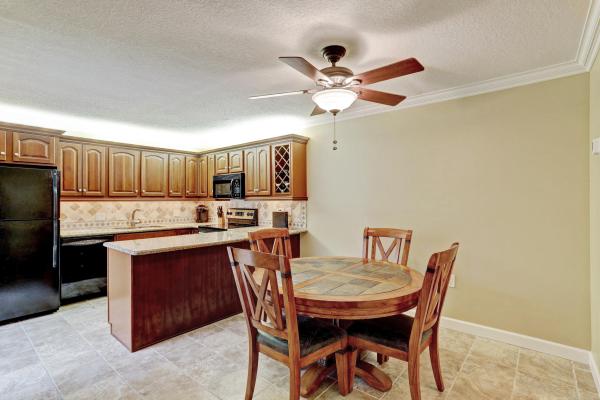 Glenwood Townhomes, 817 8th Ter, Palm Beach Gardens, Florida 33418, image 1