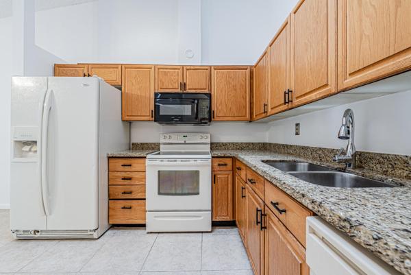 Villas Of Glengary, 804 Lochwick Ct #2, Palm Beach Gardens, Florida 33418, image 1