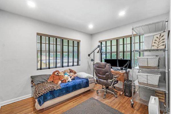 Lake Osborne Estates, 1317 Lake Victoria Dr, Lake Worth, Florida 33461, image 2