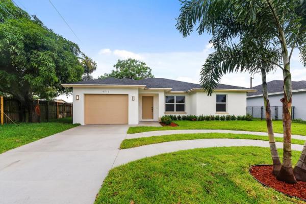 Lakeview Ridge, 4711 Lake Ave, West Palm Beach, Florida 33405, image 1