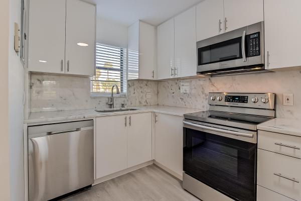 The Palms Of Deer Creek, 2440 Deer Creek Country Club Blvd #112-C, Deerfield Beach, Florida 33442, image 3