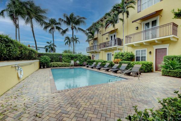 Courtyards Of Delray, 65 SE 5th Ave #F, Delray Beach, Florida 33483, image 2
