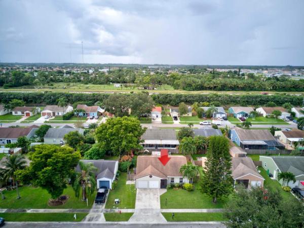 Countrywood, 5263 Edgewood Dr, Lake Worth, Florida 33467, image 1