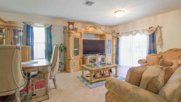 Haverhill Pointe, 4989 Haverhill Pointe Dr, Haverhill, Florida 33415, image 1