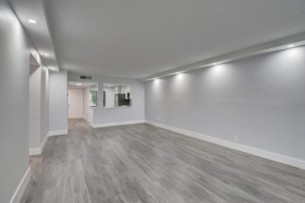 Huntington Lakes 5, 7351 Kinghurst Dr #102, Delray Beach, Florida 33446, image 1