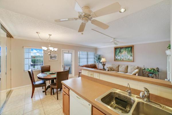 Oakridge, 4019 Oakridge A, Deerfield Beach, Florida 33442, image 2