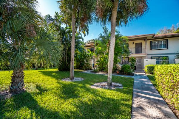Delray Oaks, 2014 SW 29th Ct, Delray Beach, Florida 33445, image 2