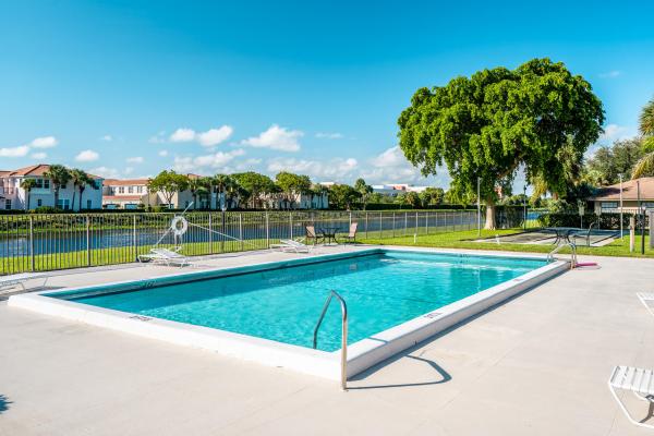 Delray Oaks, 2014 SW 29th Ct, Delray Beach, Florida 33445, image 3