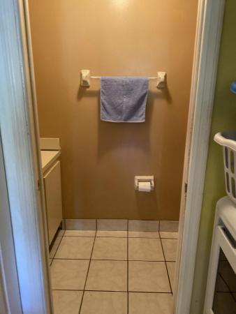 The Pines At Lawnwood, 1458 N Lawnwood Cir #29c, Fort Pierce, Florida 34950, image 2