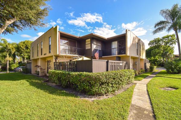 Foxwood Estates Of Lakeside Green, 4862 Alder Dr #A, West Palm Beach, Florida 33417, image 1