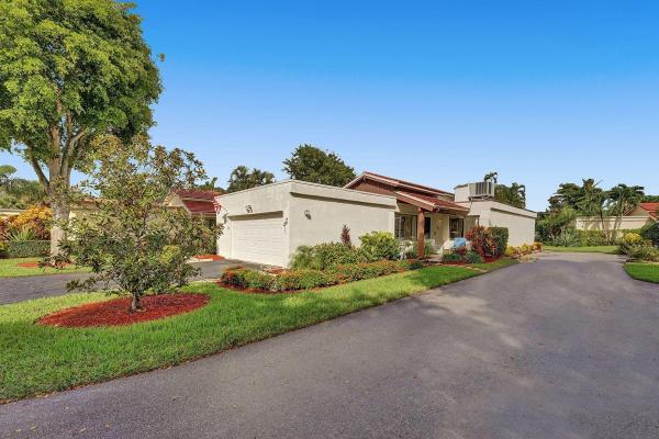 Villas Of Monterey At Indian Spring, 5638 Ainsley Ct, Boynton Beach, Florida 33437, image 1