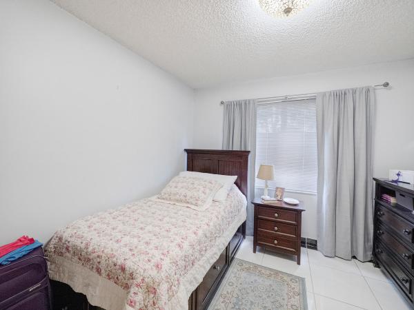 Thornhill Lake, 6811 Bridlewood Ct, Boca Raton, Florida 33433, image 1