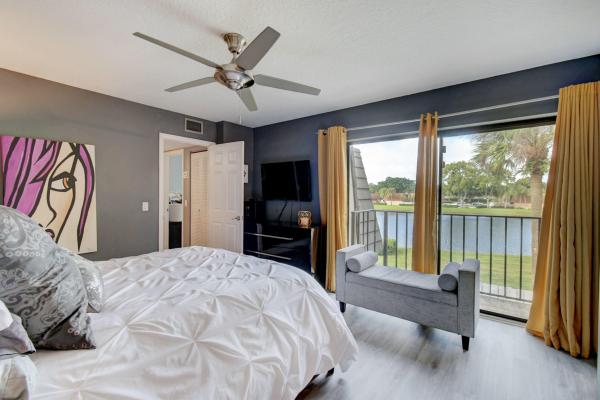 Village Of Sandalwood Lakes, 808 8th Way, West Palm Beach, Florida 33407, image 2