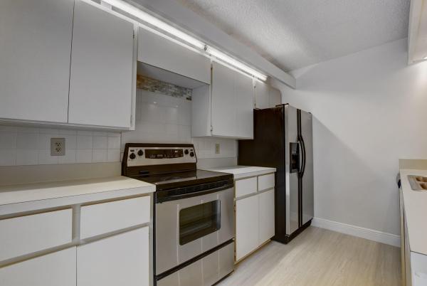 Sandalwood At Boynton Beach, 757 Buttonwood Ln, Boynton Beach, Florida 33436, image 1