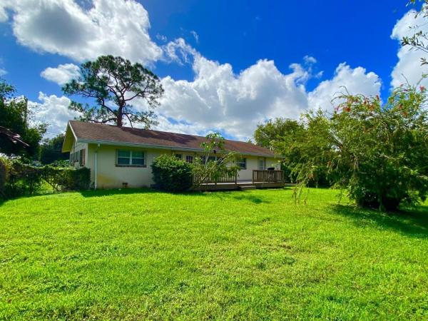 Greenwood, 4010 Greenwood Dr, Fort Pierce, Florida 34982, image 2
