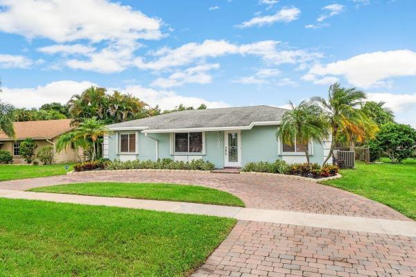 American Homes At Southwind Lakes, 19477 Colorado Cir, Boca Raton, Florida 33434, image 2