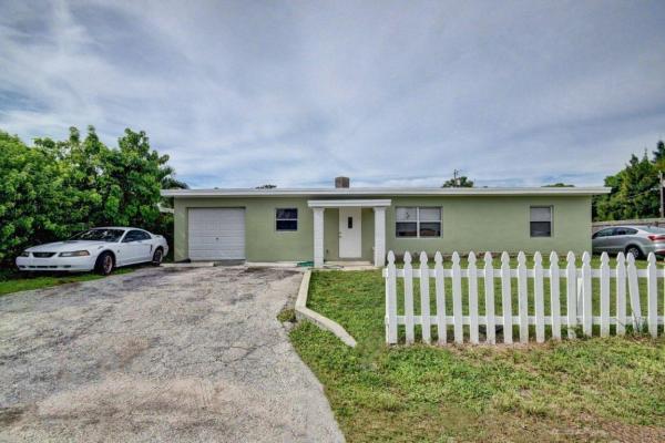 Ridge Grove, 1213 Highview Rd, Lake Worth, Florida 33462, image 1