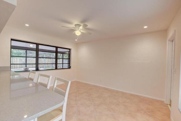 250 NE 21st St, Boca Raton, Florida 33431, image 1