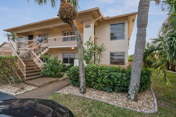 Palm Greens At Villa Del Ray, 5892 Areca Palm Ct #D, Delray Beach, Florida 33484, image 3