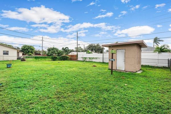 Greenbrier, 4032 Sussex Ave, Lake Worth, Florida 33461, image 1