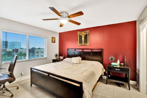Jamestown, 1638 Embassy Dr #408, West Palm Beach, Florida 33401, image 2