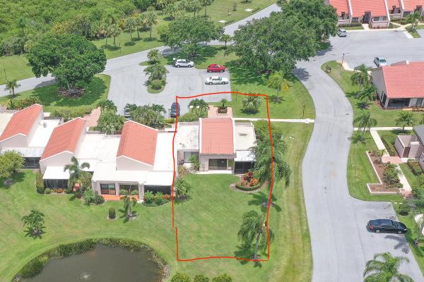 Villas Of Sandpiper Bay, 3322 SE Sandpiper Cir, Port St. Lucie, Florida 34952, image 2