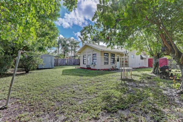 Palm Beach Colony, 633 Camellia Dr, Royal Palm Beach, Florida 33411, image 2