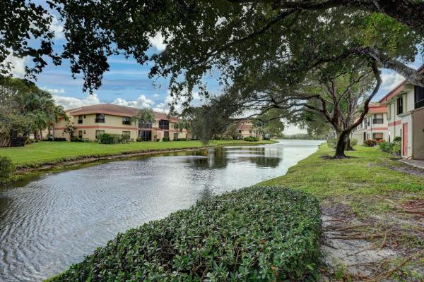 Applewood Village 4, 2881 Carambola Cir S #2072, Coconut Creek, Florida 33066, image 1