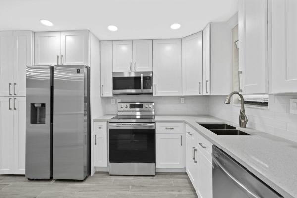 Isle Of Boca Dunes, 9440 SW 8th St #409, Boca Raton, Florida 33428, image 2