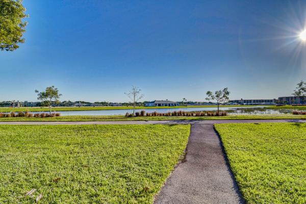 Huntington Lakes 3, 7192 Huntington Ln #404, Delray Beach, Florida 33446, image 3