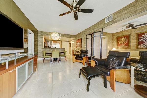 610 Clematis, 610 Clematis St #407, West Palm Beach, Florida 33401, image 2