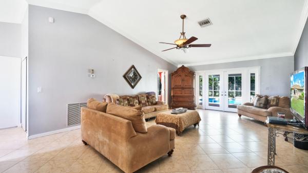 Lakes Of Lantana, 8353 Waccamaw Ln E, Lake Worth, Florida 33467, image 1
