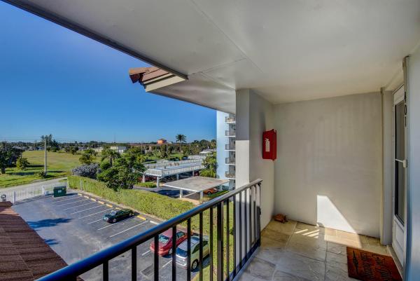 Wilshire North, 2936 Lake Shore Dr #401, Riviera Beach, Florida 33404, image 1