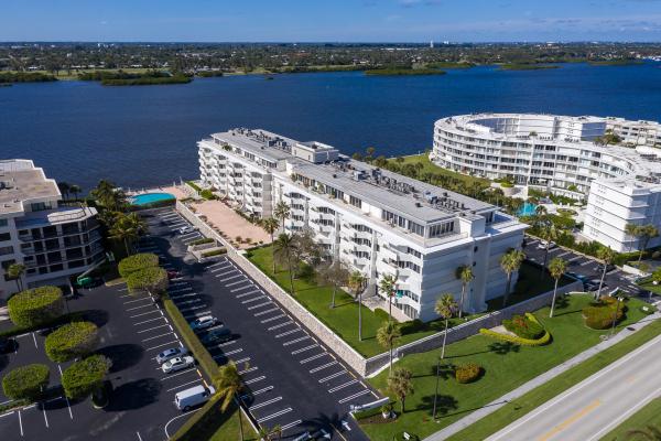 Carlyle House, 2773 S Ocean Blvd #4010, Palm Beach, Florida 33480, image 2