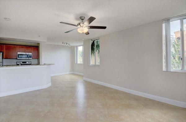 1000 Scotia Dr #302, Hypoluxo, Florida 33462, image 1