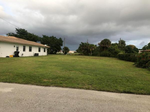 Roosevelt Estates, 1425 N Mangonia Cir, West Palm Beach, Florida 33401, image 2