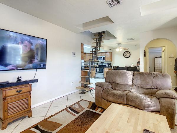 Floral Park Lantana, 2671 Hypoluxo Rd, Lake Worth, Florida 33462, image 1